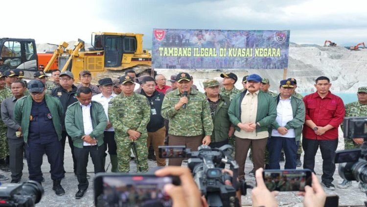 Pimpin Penertiban Tambang Ilegal, Menhan Sjafrie Tegaskan Negara Tidak Boleh Kalah