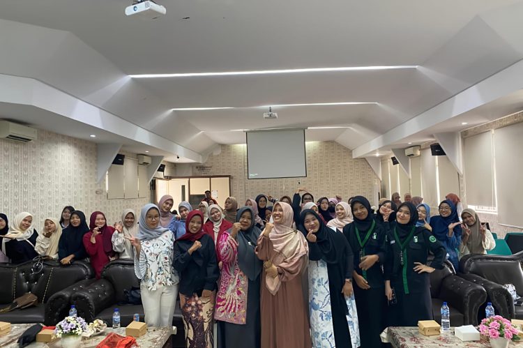 KOHATI FDK UINSU dan PP MR KAHMI Gelar Seminar Nasional tentang Kesehatan Mental dan Reproduksi Perempuan