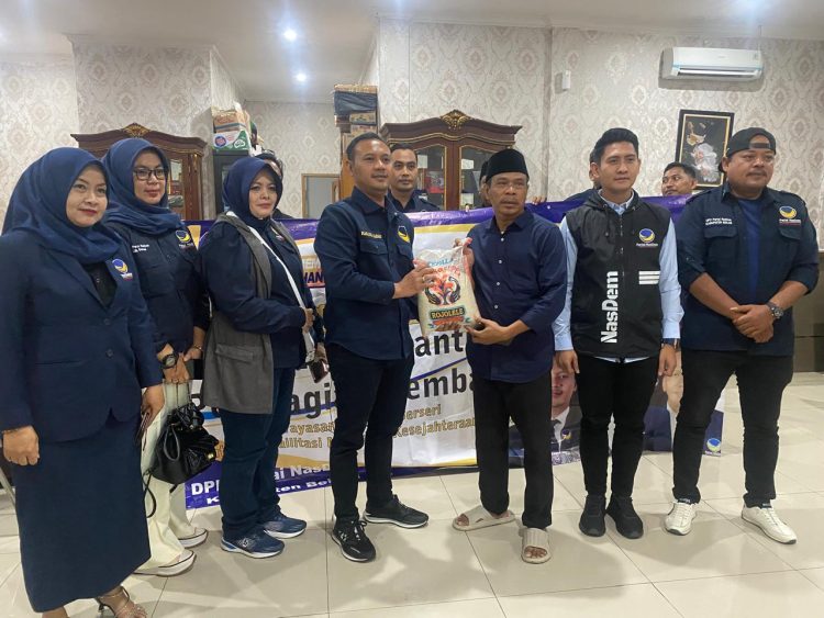 Puncak HUT ke-14, NasDem Kabupaten Bekasi Tebar Kepedulian di Panti Grahita Al-Fajar Berseri