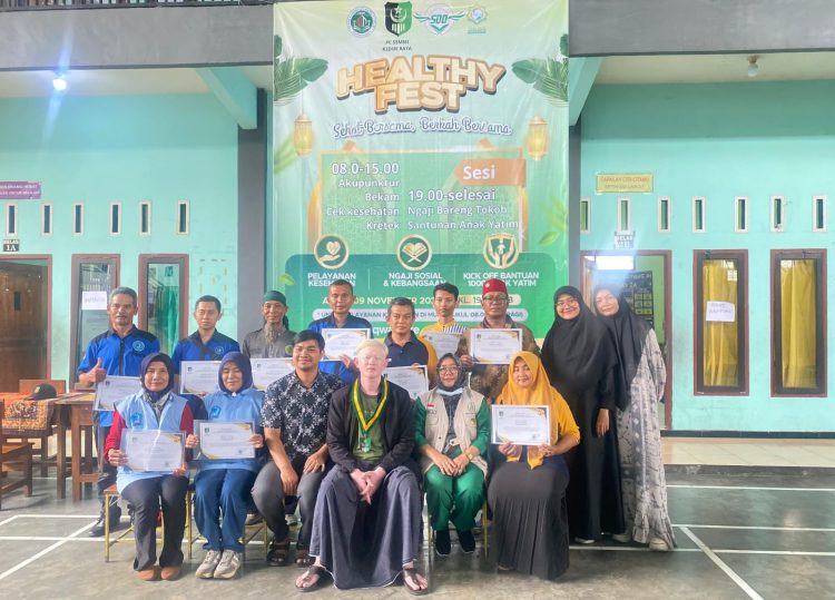 Malam Puncak Healthy Fest: SEMMI Kediri Raya Gelar Kajian Kebangsaan dan Santunan 1000 Anak Yatim