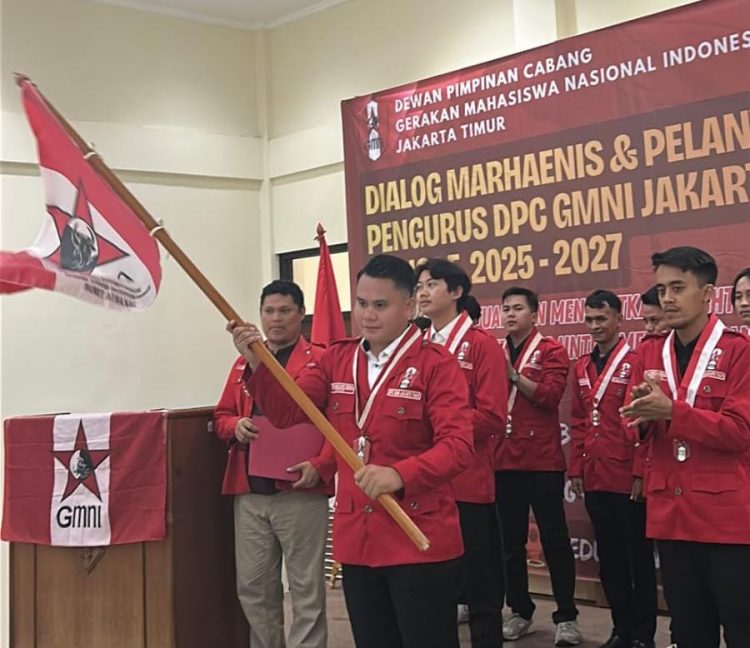 Pelantikan Pengurus DPC GMNI Jakarta Timur Periode 2025-2027 dan Dialog Marhaenis Sukses Digelar