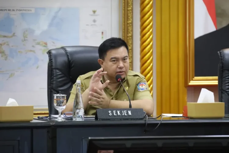 Kemendagri Dorong Pemda Kebut Realisasi APBD 2025, Tomsi Tohir Ingatkan Waktu Hanya Tersisa Sebulan