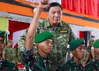 Panglima TNI Bersama Menhan Tinjau Lokasi Penertiban Tambang Nikel Ilegal