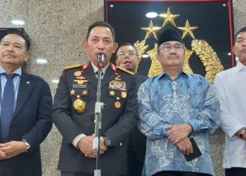 Rapat Perdana Komisi Percepatan Reformasi, Kapolri: Polri Terbuka dan Terima Evaluasi