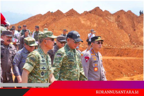 Panglima TNI Bersama Menhan Tinjau Lokasi Penertiban Tambang Nikel Ilegal