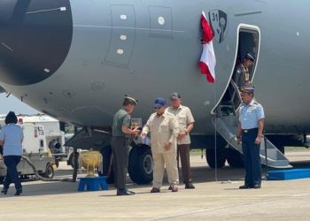 Presiden Prabowo Serahkan Pesawat Angkut Baru Airbus A400M ke Panglima TNI