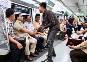 Prabowo Targetkan Pembangunan Jalur Kereta Trans Sumatra, Kalimantan dan Sulawesi: Kalo untuk Rakyat Saya Tak Ragu-ragu