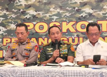 Panglima TNI: 37 Ribu Personel TNI Dikerahkan Bantu Penanganan Bencana Sumatra