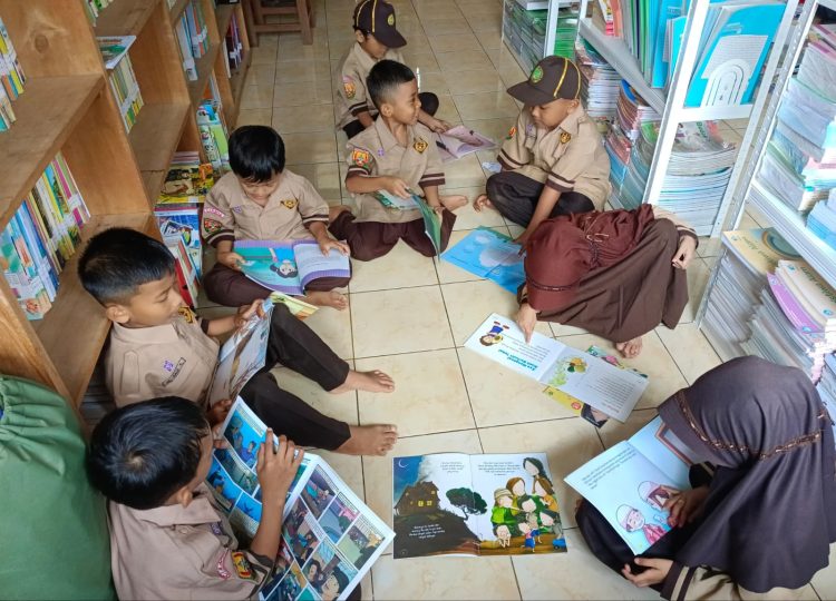Sejarah dan Perkembangan SD Plus Al Huda Buniseuri: Mencetak Generasi Cerdas dan Berakhlak