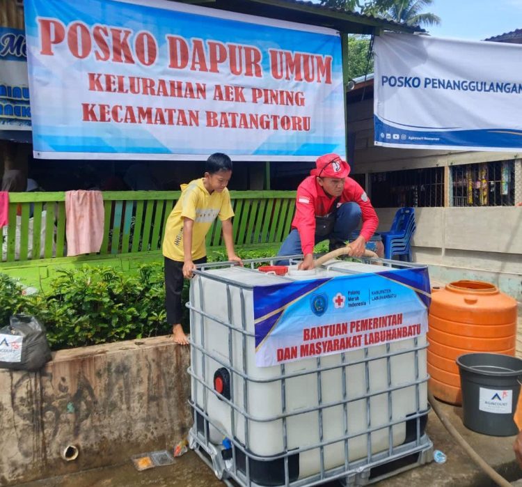 PMI Labuhanbatu Salurkan Bantuan untuk Korban Banjir dan Longsor di Tapanuli Selatan dan Tapanuli Tengah