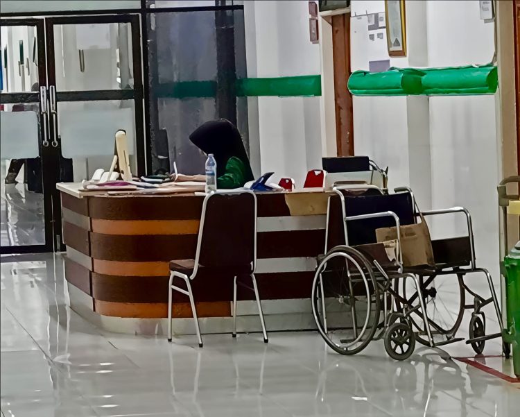 Keluarga Pasien RS UIT Makassar Kecewa, Cairan Infus Habis Tunggu Berjam-jam Tanpa Tindakan