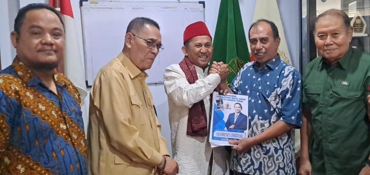 Bawa Visi Ekonomi Jakarta Utara, Radian Serahkan Berkas Pencalonan Ketua Kadin