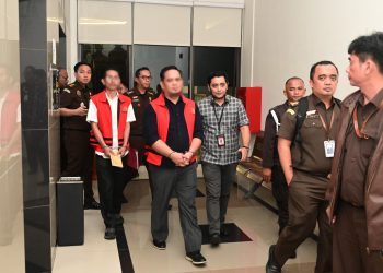 Kejati Jabar Tahan Dua Pejabat Bekasi dalam Kasus Dugaan Korupsi Tuper DPRD, Negara Rugi Rp20 Miliar