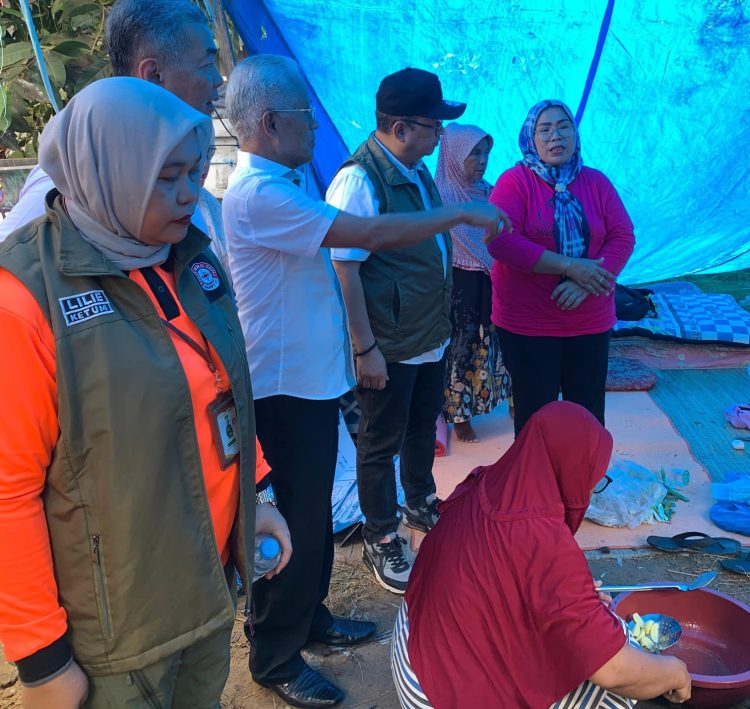 Priyo Budi Santoso Pantau Langsung Korban Bencana Sumatera di Sumatera Barat