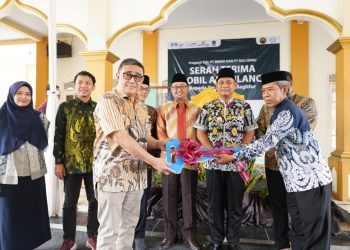 PT BBWM Serahkan Bantuan Mobil Ambulance untuk Yayasan Pendidikan Islam Al-Maghfur Babelan