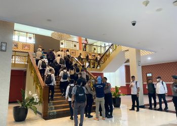 Breaking News : Tim KPK Sambangi Kantor Bupati Bekasi, Pendalaman Dugaan Ijon Proyek Terus Bergulir