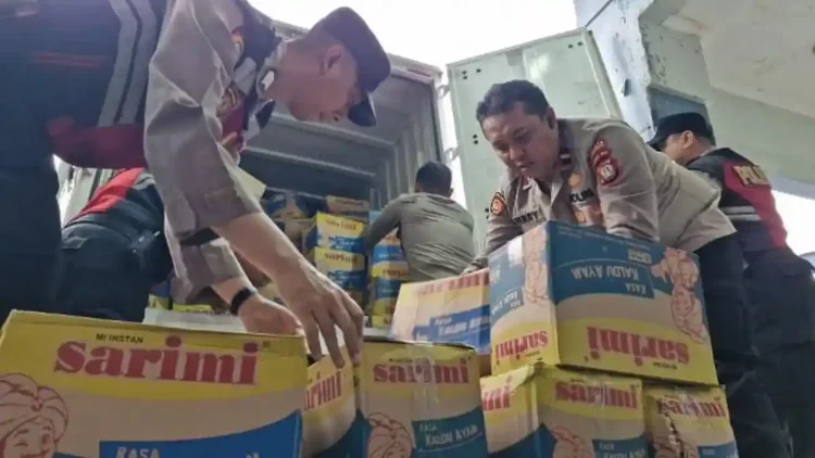 Gercep Polri Kembali Kirim 5,9 Ton Bantuan Logistik ke Aceh, Sumut, dan Sumbar