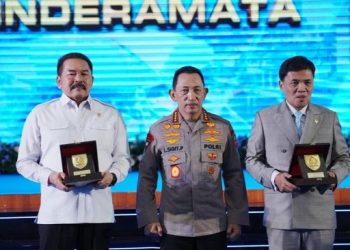 Kapolri-Jaksa Agung Tandatangani MoU Terkait KUHAP-KUHP Baru
