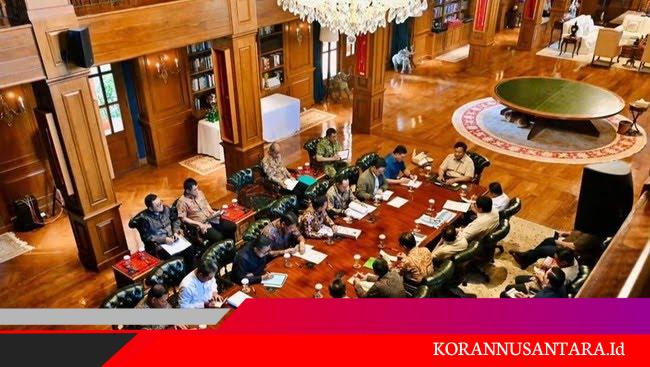 Prabowo Kumpulkan Menteri di Hambalang, Ingatkan soal Penanganan Bencana dan Kesiapan Libur Nataru