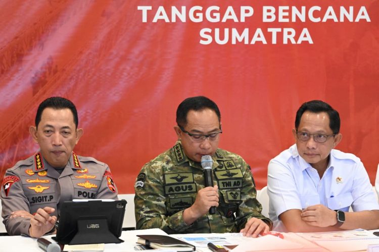 Panglima TNI: Puluhan Ribu Prajurit Dikerahkan dalam Penanganan Bencana di Sumatra