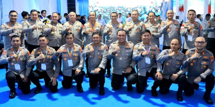 Atas Kontribusi Nyata Dukung Ketahanan Pangan Nasional, Prabowo Anugerahkan Tanda Kehormatan ke Polri