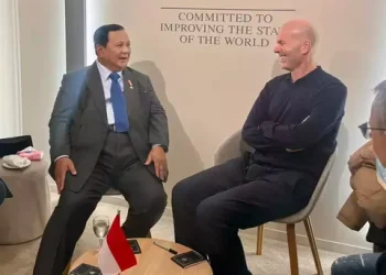 Bertemu Zidane, Prabowo Ungkap Ingin Majukan Sepak Bola Indonesia