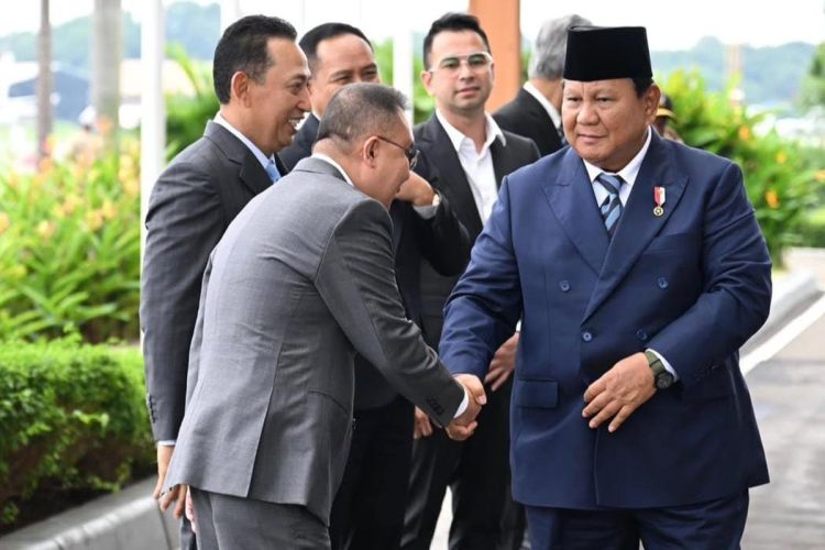 Prabowo Temui Dasco Jelang Terbang ke Inggris, Bahas Apa?