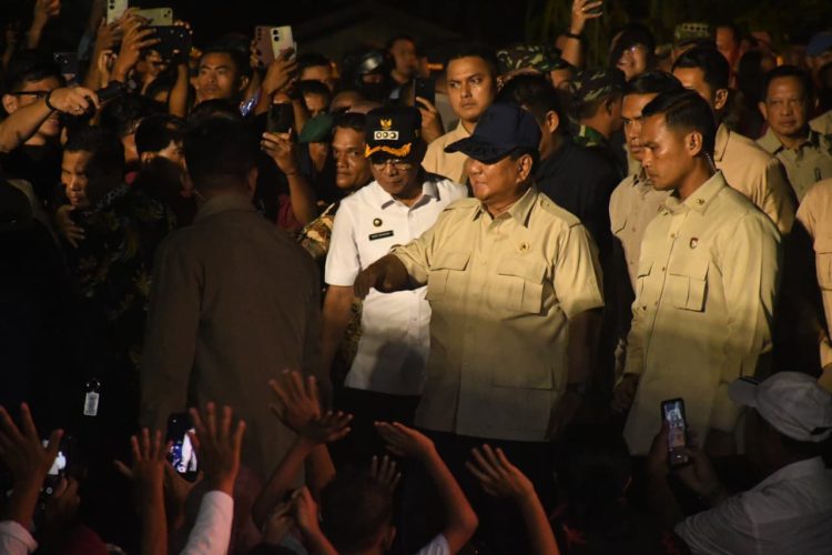 Presiden Prabowo Rayakan Tahun Baru 2026 Bersama Korban Banjir di Tapanuli Selatan