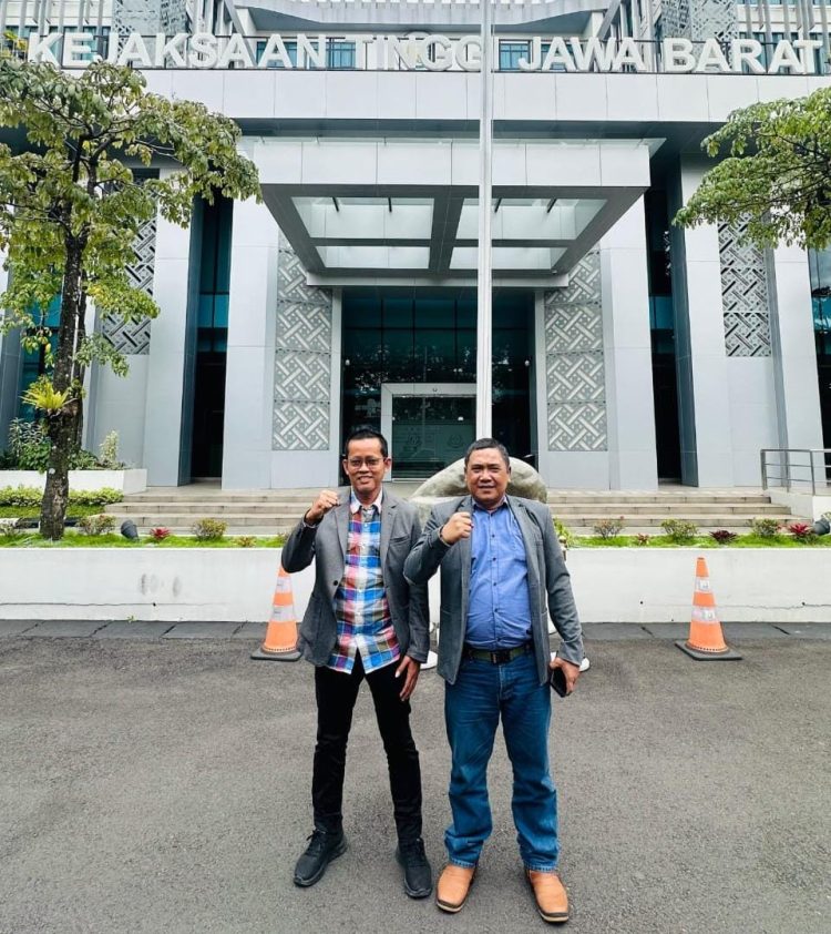 LSM Desak Kejati Jabar Transparan, Pertanyakan Alasan 8 Penandatangan Rapat TuPer DPRD Bekasi Belum Jadi Tersangka