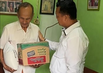 Ipda Tom Ritonga Polres Labuhanbatu Turun Langsung Bantu Lansia Sebatang Kara yang Luput dari Bantuan Pemerintah