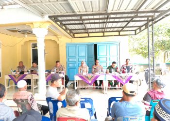 Kapolsek Kotapinang Silaturahmi Kamtibmas di Desa Sisumut, Ajak Warga Cegah Pencurian Sawit