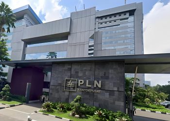 Viral ! Skandal Pejabat Senior PLN , Diduga Miliki Perempuan Simpanan dan Hobby Kritik Eks Presiden di Medsos