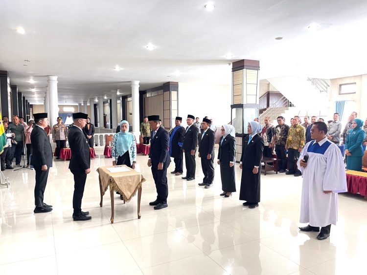 Bupati Labusel Rombak Pimpinan OPD, Lima Kepala Dinas Resmi Dilantik: Integritas dan Kinerja Jadi Harga Mati