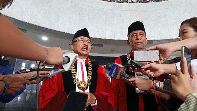 Ketua MK Tegaskan Seluruh Putusan MK Sepatutnya Dipatuhi Semua Pihak