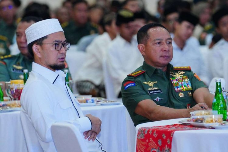 Sambut Pergantian Tahun, TNI Tumbuhkan Persatuan Melalui Do’a Bersama Lintas Agama