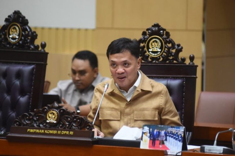 Ketua Komisi III DPR RI Tegaskan Polri Tetap di Bawah Presiden