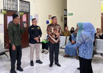Plt Bupati Bekasi Sidak Kantor Kecamatan Cikarang Timur dan Puskesmas Lemah Abang