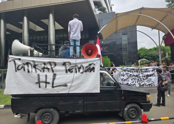 Massa Datangi KPK, Minta Dugaan Korupsi Dinas SDABMBK Kabupaten Bekasi Diusut