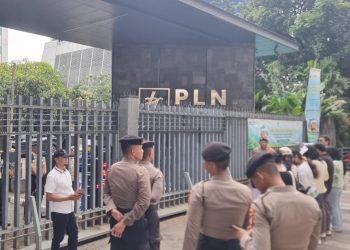 SPNMI Gelar Aksi di Kantor PLN, Desak Klarifikasi Dugaan Pelanggaran Etik Pejabat HW