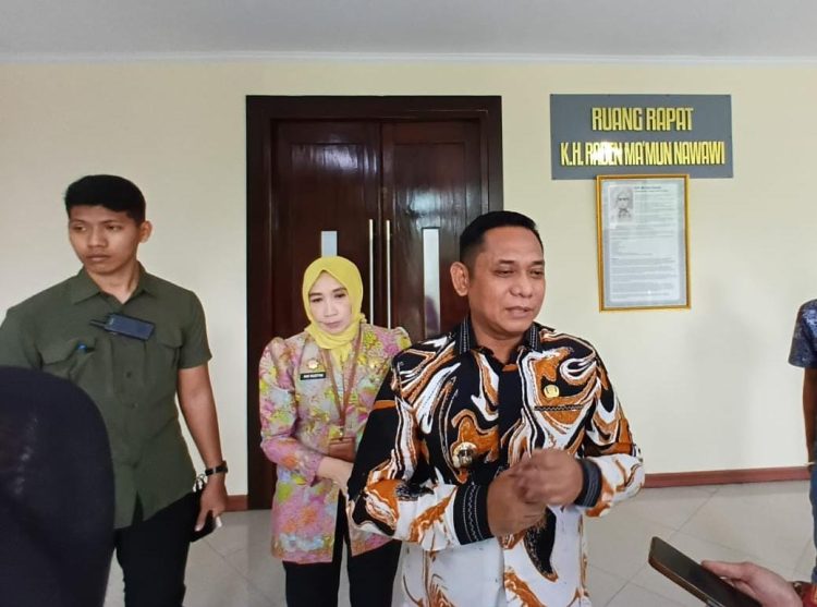 Plt Bupati Bekasi Pimpin Rapat Koordinasi, Relokasi Pasar Tumpah Cikarang ke Ramayana Mulai 13 Februari 2026