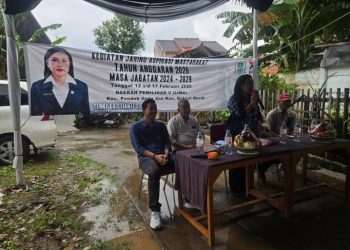 Anggota DPRD Yenny Kristianti Tampung Aspirasi Warga soal Banjir Tahunan di RW 19 Jakasampurna