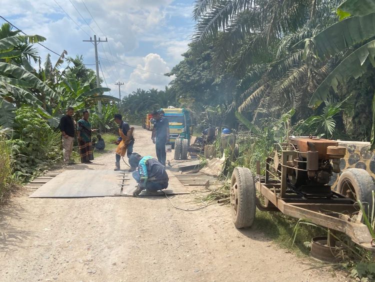 Besi Jembatan Titi Kembar Diduga Dicuri, Warga Soroti Keamanan Infrastruktur