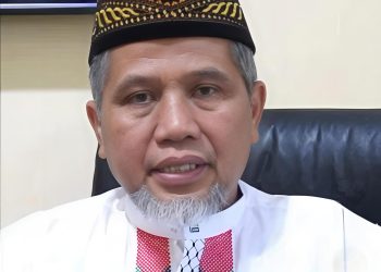 KH M Nuh : Hukum Zakat Kepada Keluarga Sendiri