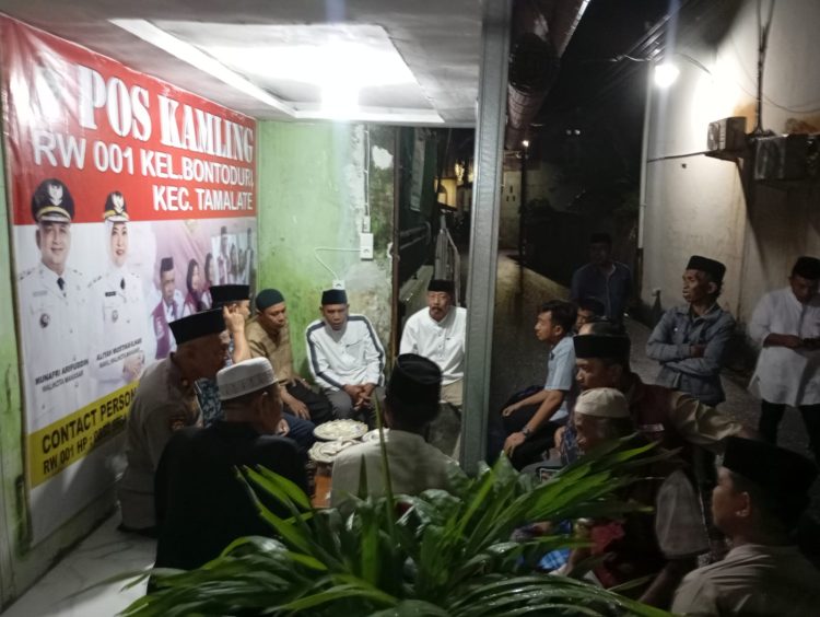 Kapolsek Tamalate bersama Camat Sambangi Pos Kamling: Ajak Warga Tingkatkan Keamanan