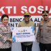 Kapolri – Ketua Komisi IV DPR RI Salurkan 16 Truk Bantuan untuk Korban Bencana