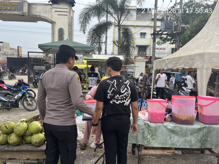Patroli Ramadhan di Pasar Tumpah Kotapinang, Polisi Siaga Cegah 3C di Bulan Ramadhan