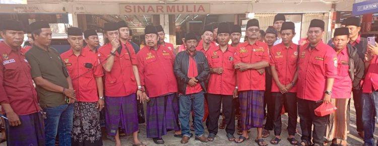 Berbagi di Bulan Ramadhan, MADAS DKI Jakarta Bagikan 750 Takjil untuk Warga Kebayoran Lama