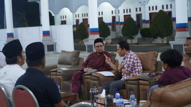 Percepat Pemerataan Listrik, Bupati Labusel Perkuat Sinergi Manajer PLN Kota Pinang Bahas Jaringan Baru di Sejumlah Wilayah