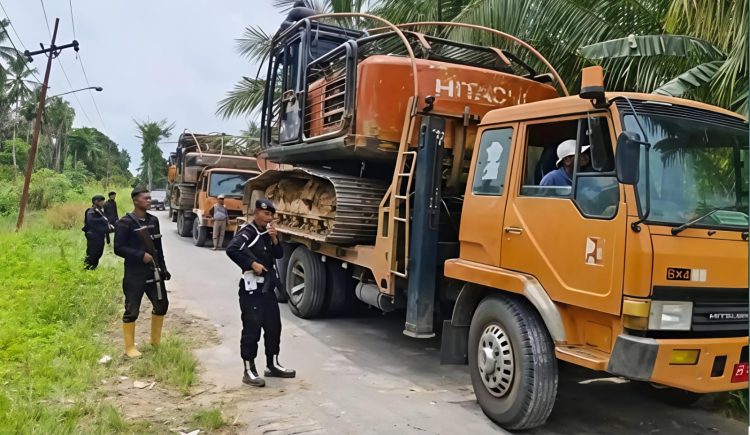 Polda Sumut Tetapkan 2 Tersangka Pemilik Buron dan Pulangkan 2 Ekskavator di Kasus Tambang Emas Ilegal Madina