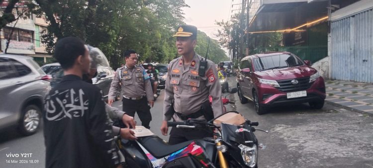 Polsek Mamajang Gelar Patroli Hunting Mobile, Tindak Tegas Konvoi Gangguan Kamtibmas Jelang Bukber
